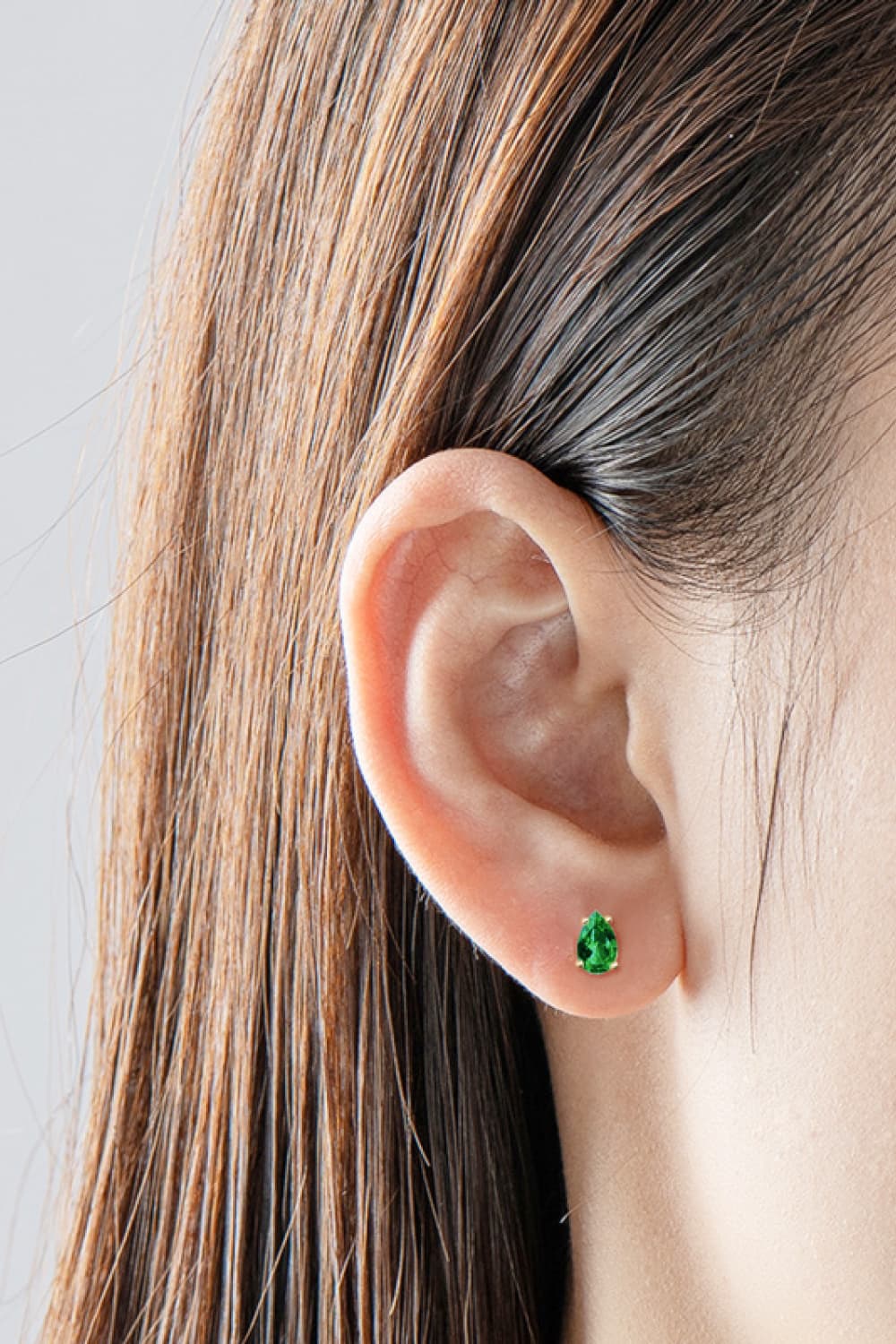 Lab-Grown Emerald Stud Earrings 5