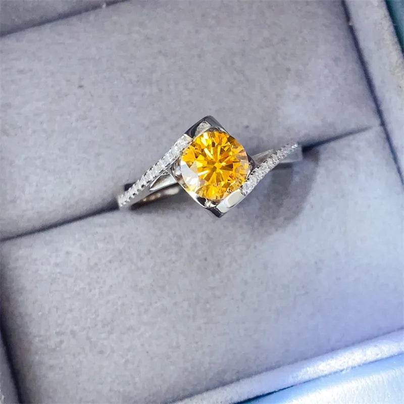 1 Carat Moissanite 925 Sterling Silver Ring 4