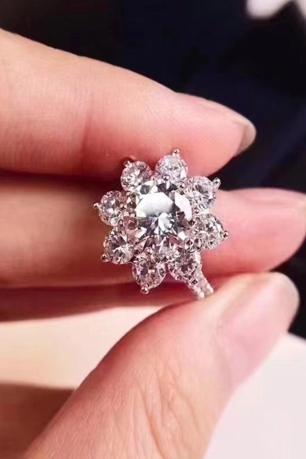 1 Carat Moissanite Flower Ring 4