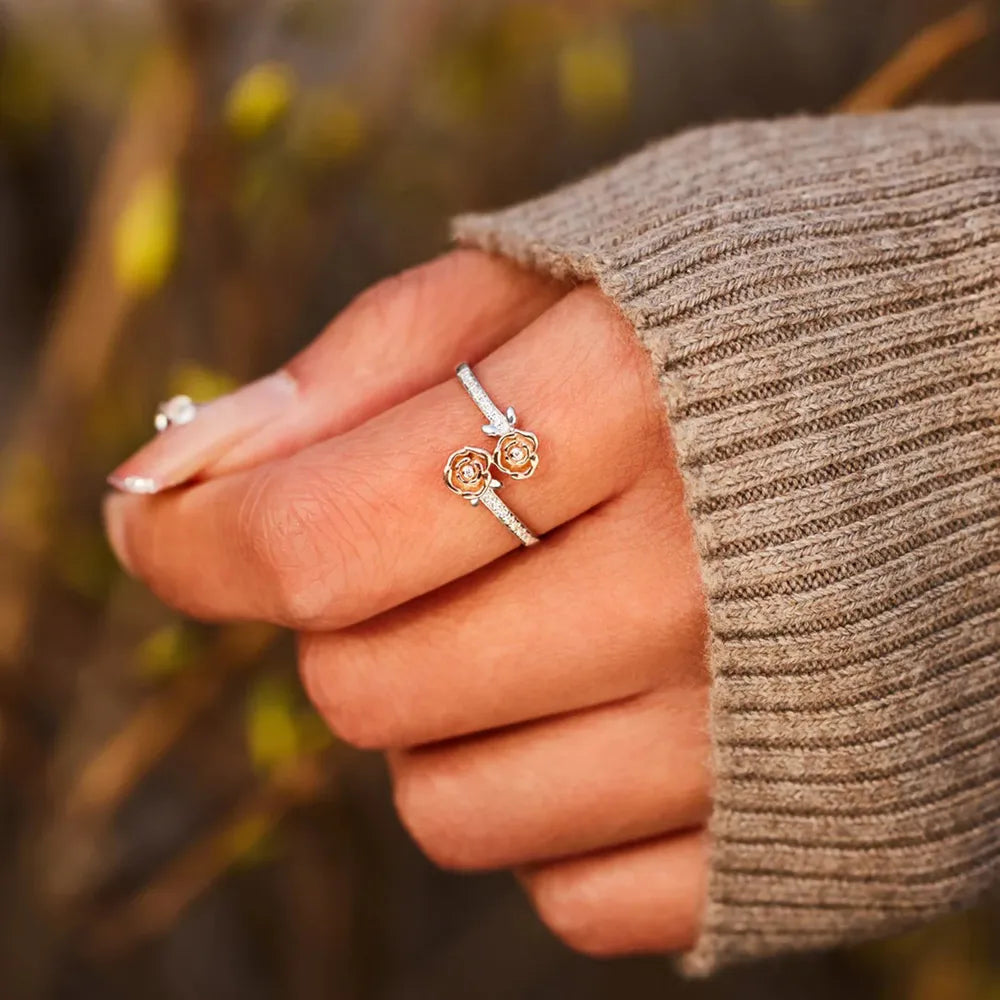 Rose Shape Inlaid Zircon Bypass Ring 2