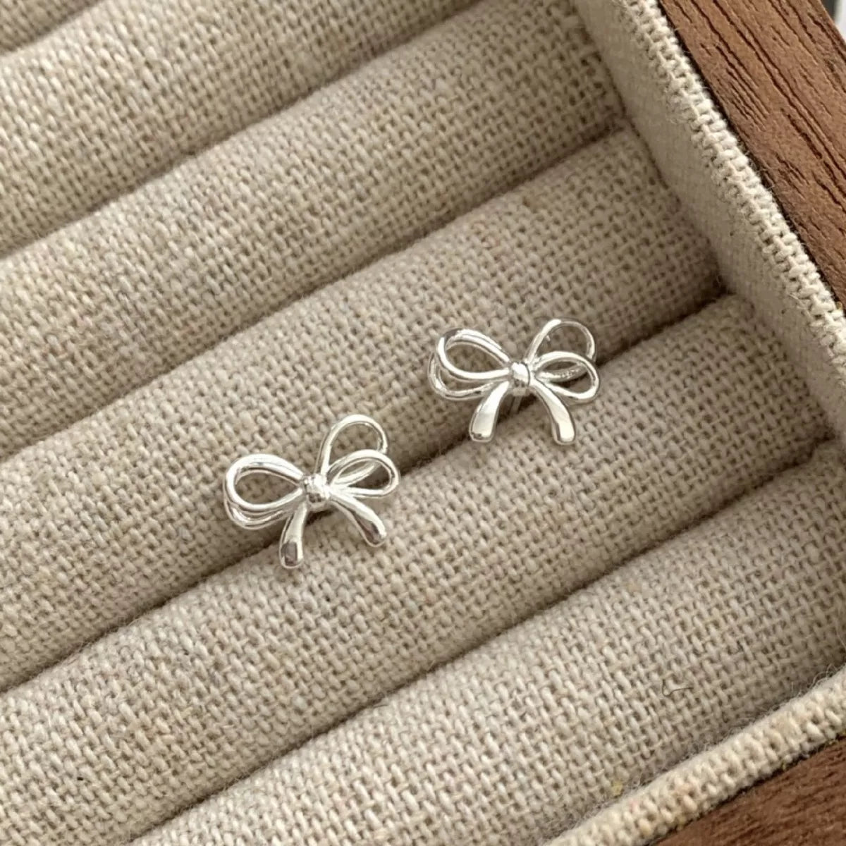 925 Sterling Silver Bow Earrings 1