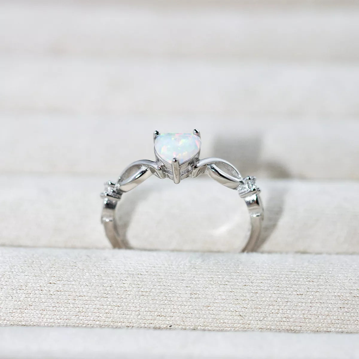 925 Sterling Silver Zircon Heart Ring 2