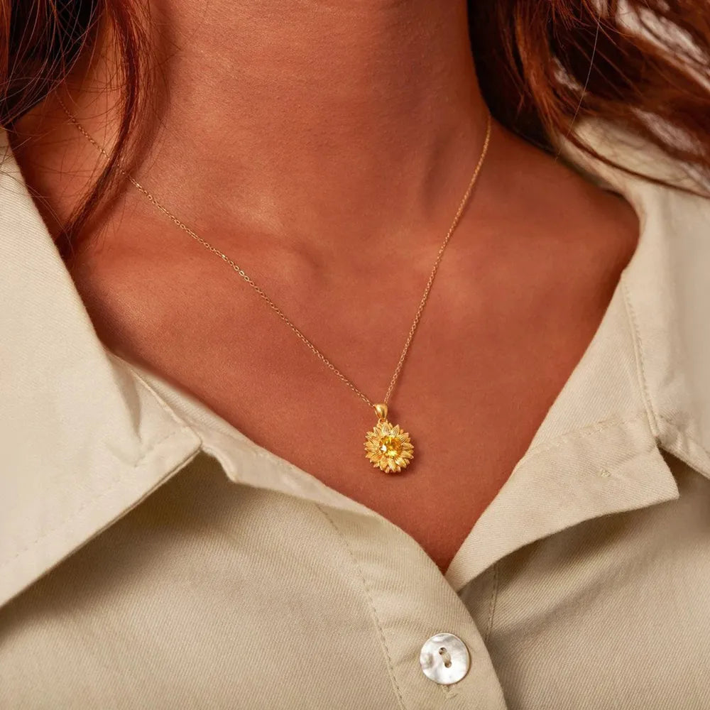 Sunflower Shape 18K Gold-Plated Pendant Necklace 4