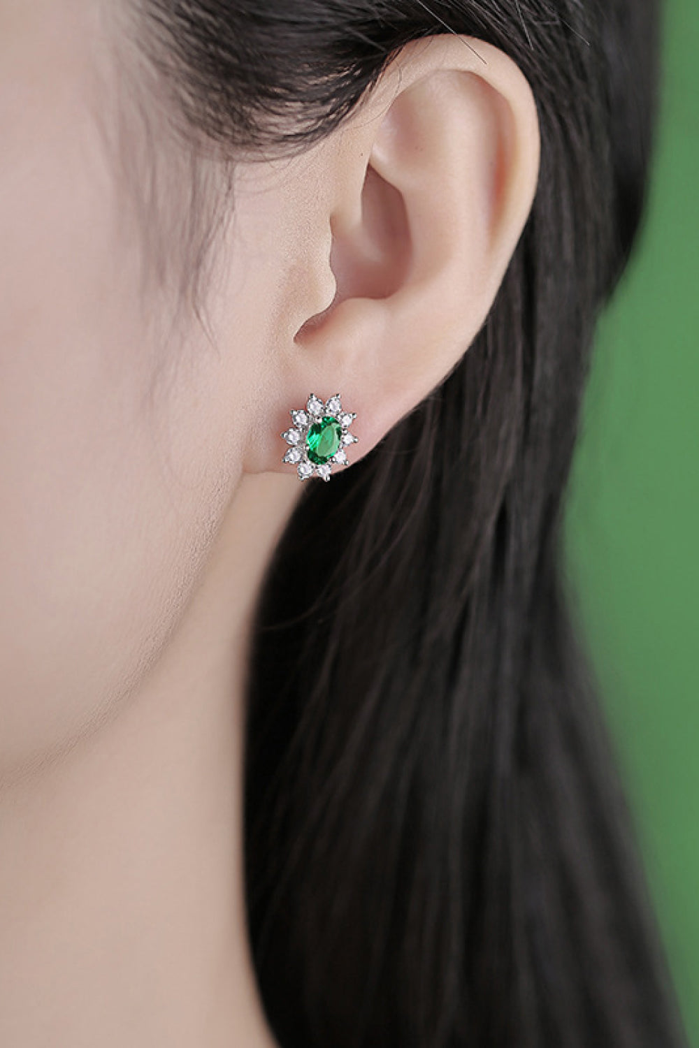 1 Carat Lab-Grown Emerald Stud Earrings 1